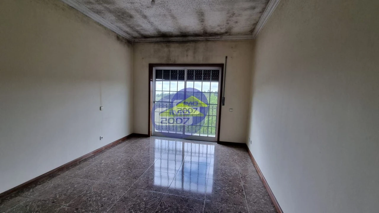 Apartamento T3 para Venda em Carregosa Foto 17