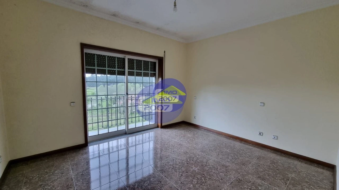 Apartamento T3 para Venda em Carregosa Foto 22
