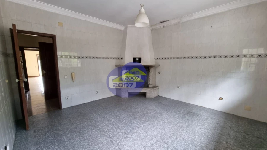 Apartamento T3 para Venda em Carregosa Foto 10