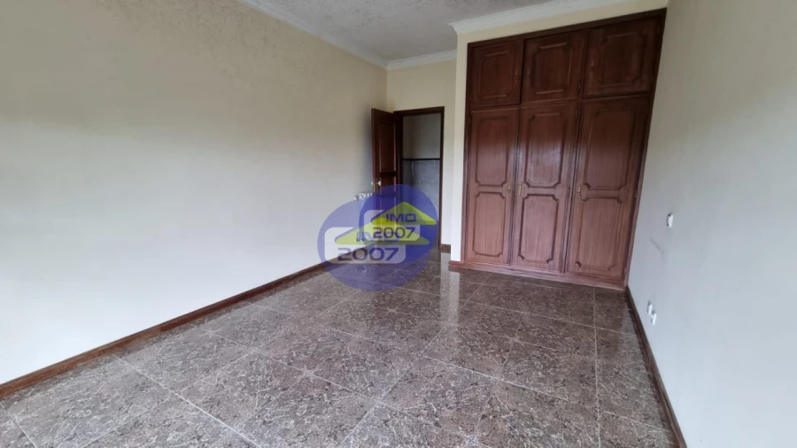 Apartamento T3 para Venda em Carregosa Foto 12