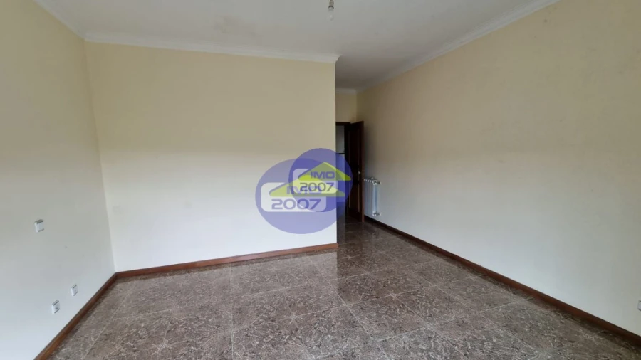 Apartamento T3 para Venda em Carregosa Foto 21