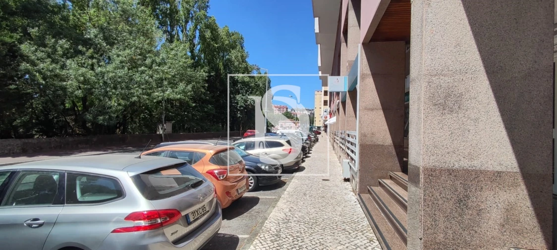 Negócio para Venda em Agualva e Mira-Sintra Foto 11