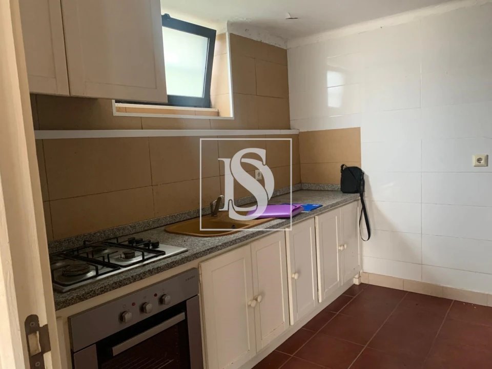 Negócio para Venda em Areosa Foto 1