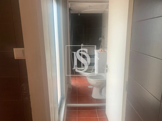 Negócio para Venda em Areosa Foto 9