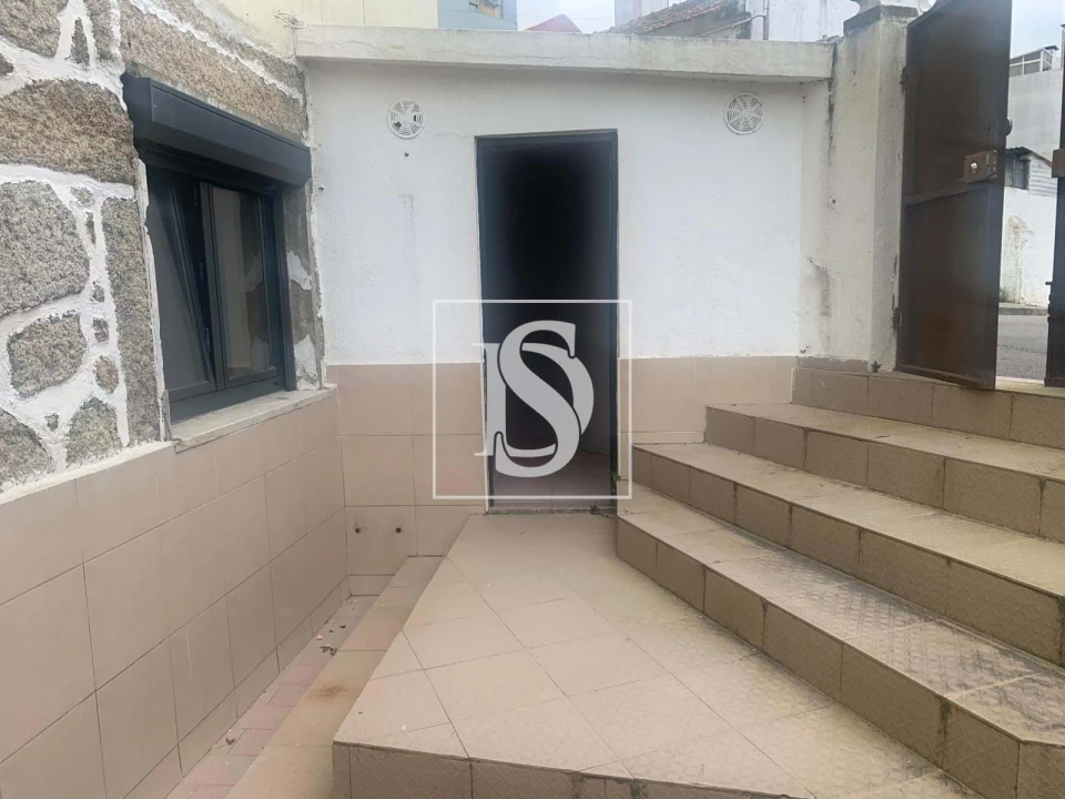 Negócio para Venda em Areosa Foto 3