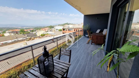 Apartamento T3 para Venda em Ferreiros e Gondizalves
