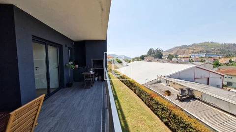 Apartamento T3 para Venda em Ferreiros e Gondizalves