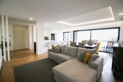 Apartamento T3 para Venda em Ferreiros e Gondizalves