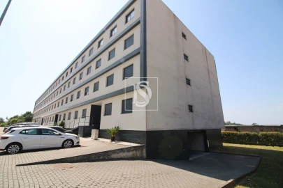 Apartamento T3 para Venda em Ferreiros e Gondizalves