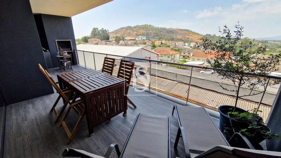 Apartamento T3 para Venda em Ferreiros e Gondizalves Foto 34