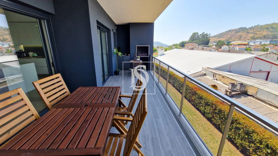 Apartamento T3 para Venda em Ferreiros e Gondizalves Foto 33