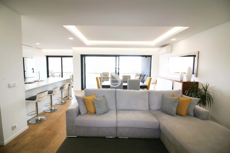 Apartamento T3 para Venda em Ferreiros e Gondizalves Foto 5