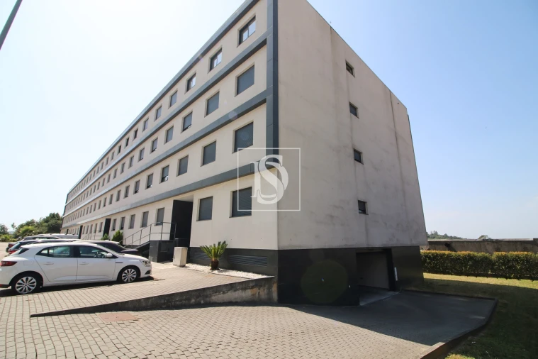 Apartamento T3 para Venda em Ferreiros e Gondizalves Foto 3