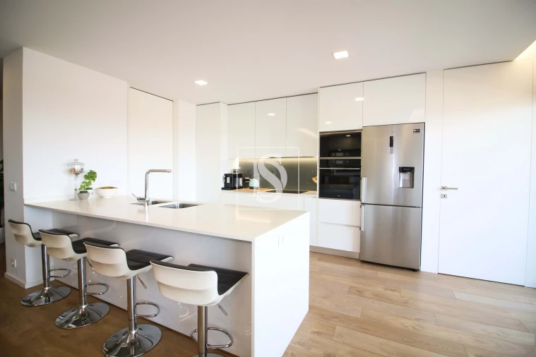 Apartamento T3 para Venda em Ferreiros e Gondizalves Foto 20