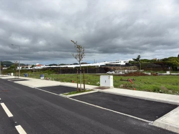 Terreno para Venda em Fajã de Baixo