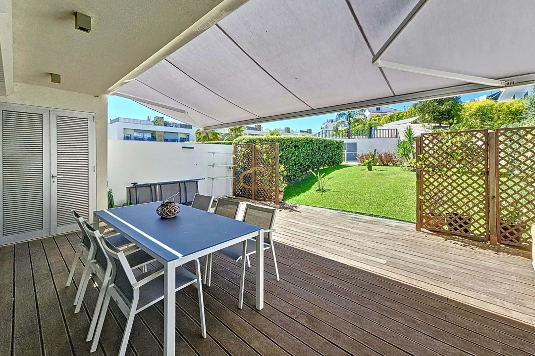 Moradia T3 para Venda em Albufeira e Olhos de Água Foto 16
