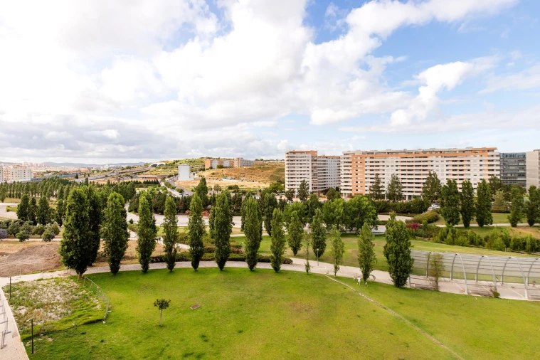 Apartamento T3 para Arrendamento em Lumiar Foto 30