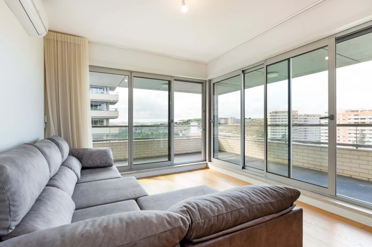 Apartamento T3 para Arrendamento em Lumiar Foto 2