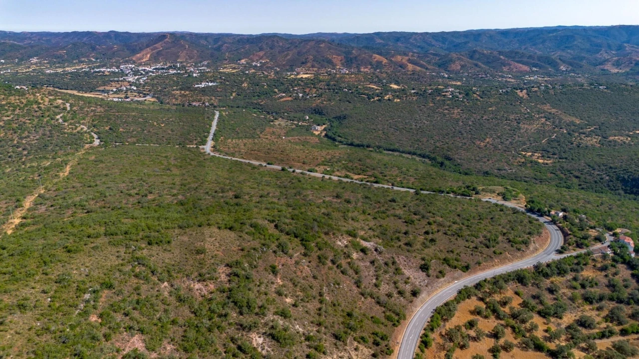 Terreno para Venda em Salir Foto 4