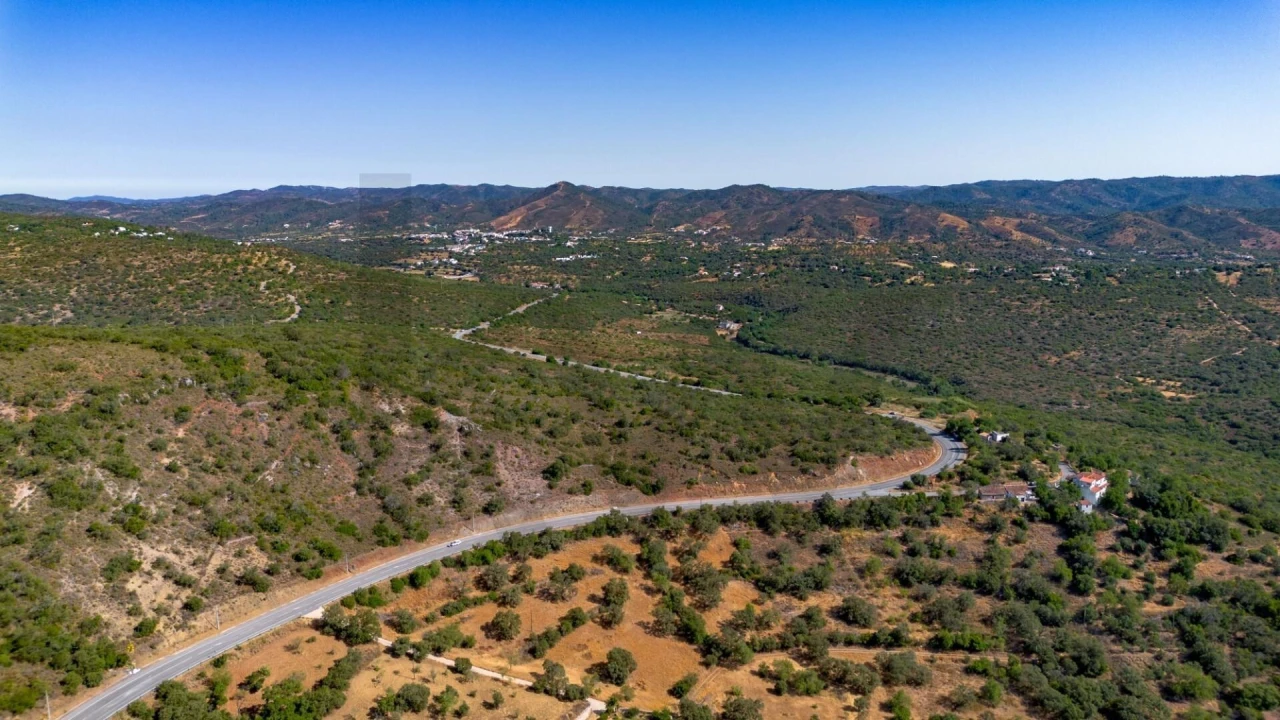 Terreno para Venda em Salir Foto 8