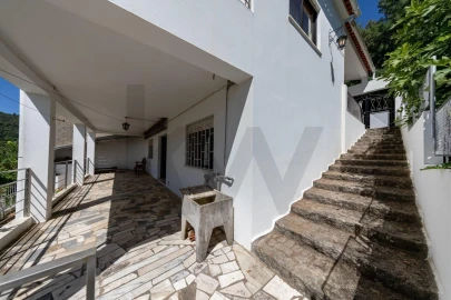 Moradia T3 para Venda em Monchique
