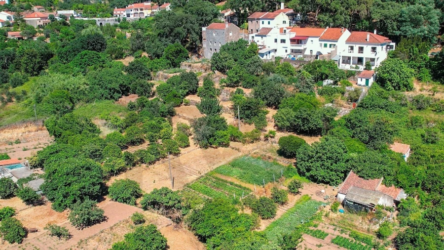 Moradia T3 para Venda em Monchique Foto 2