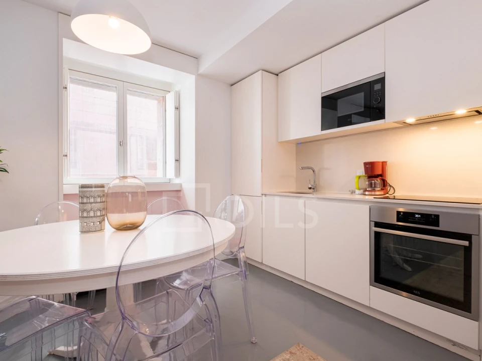 Apartamento T2 para Venda em Arroios Foto 2