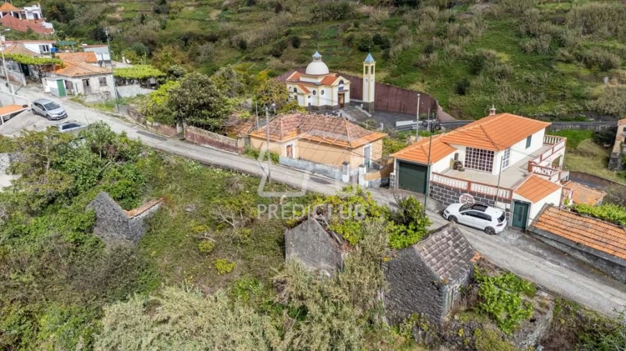 Moradia T3 para Venda em Calheta Foto 5