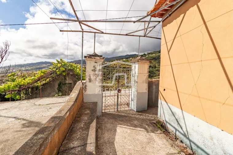 Moradia T3 para Venda em Calheta Foto 23