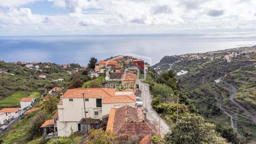 Moradia T3 para Venda em Calheta Foto 11