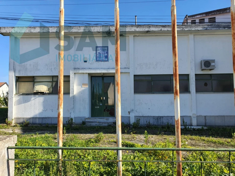 Armazém para Venda em Alcanhões Foto 4