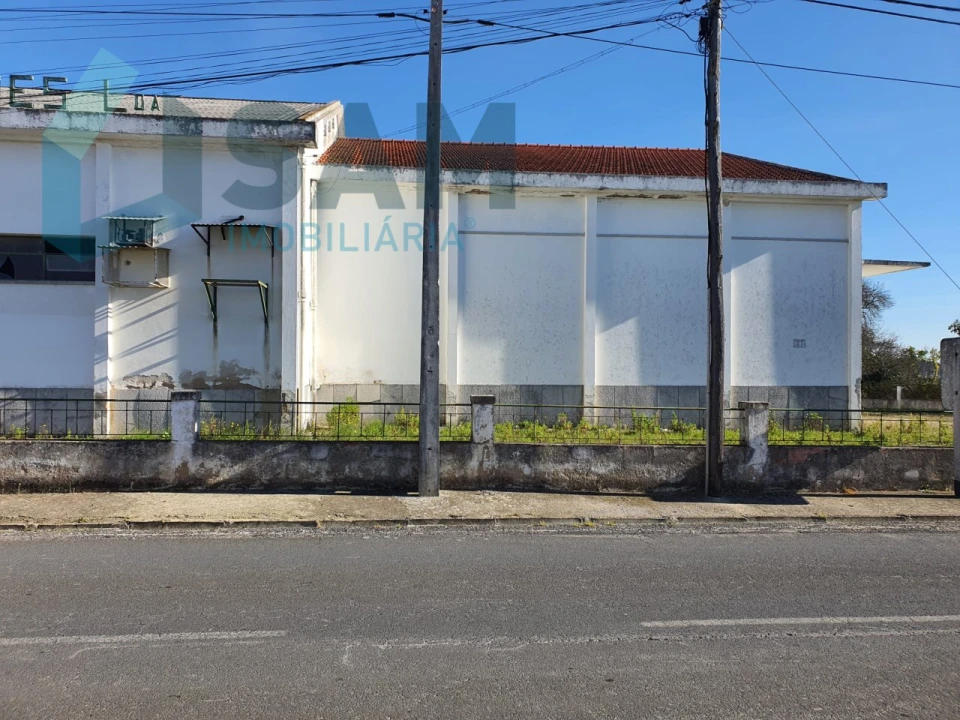 Armazém para Venda em Alcanhões Foto 10