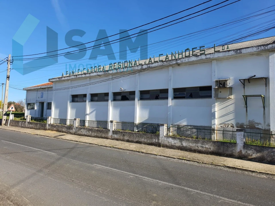 Armazém para Venda em Alcanhões Foto 11