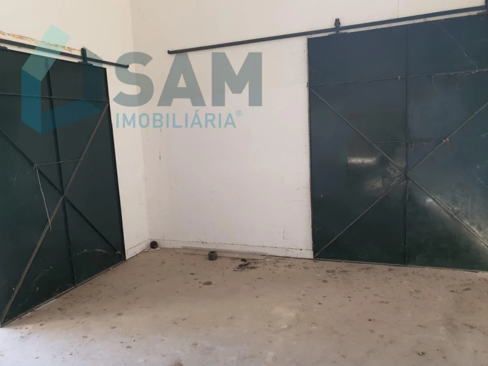 Armazém para Venda em Alcanhões Foto 21