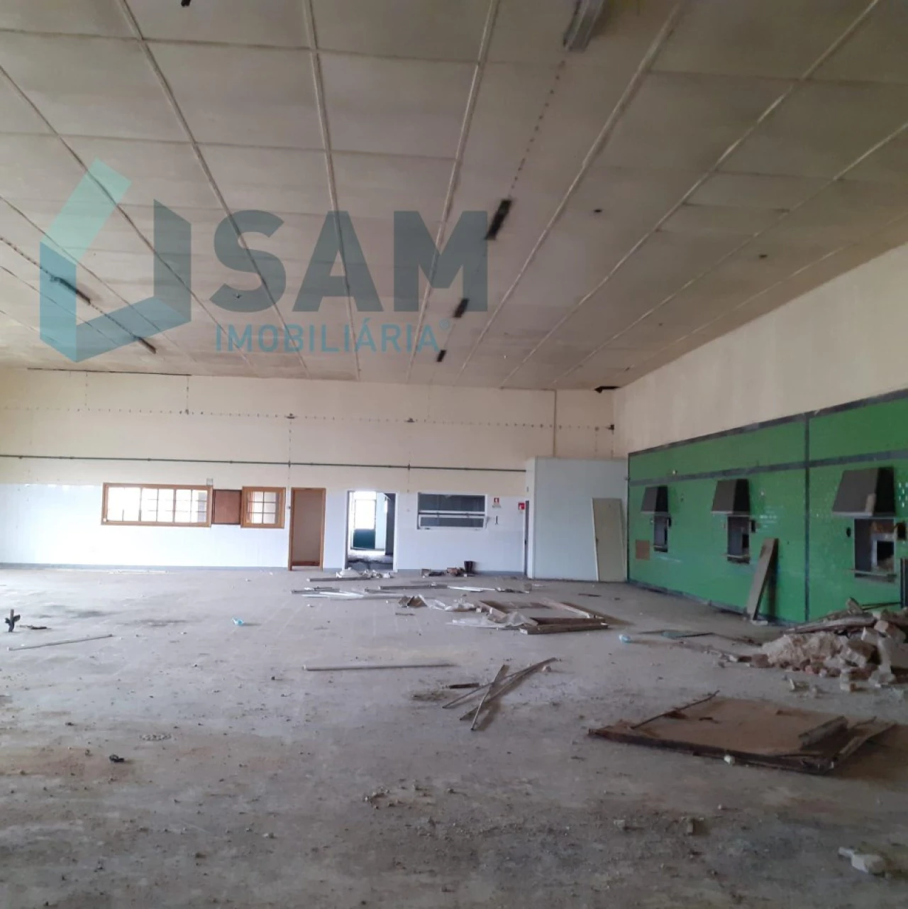 Armazém para Venda em Alcanhões Foto 23