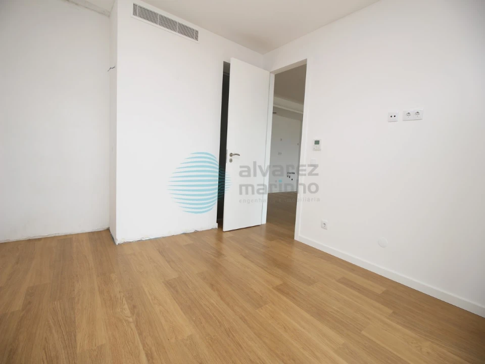 Apartamento T1 para Venda em Sesimbra (Santiago) Foto 6