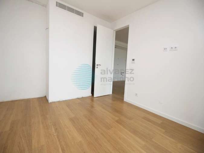 Apartamento T1 para Venda em Sesimbra (Santiago) Foto 6