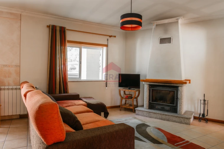 Moradia T0 para Venda em Manteigas (Santa Maria) Foto 11