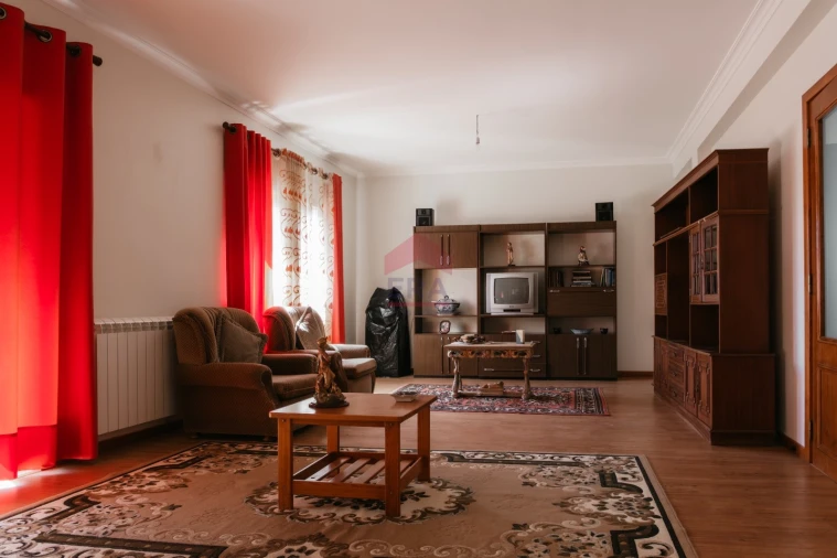 Moradia T0 para Venda em Manteigas (Santa Maria) Foto 23