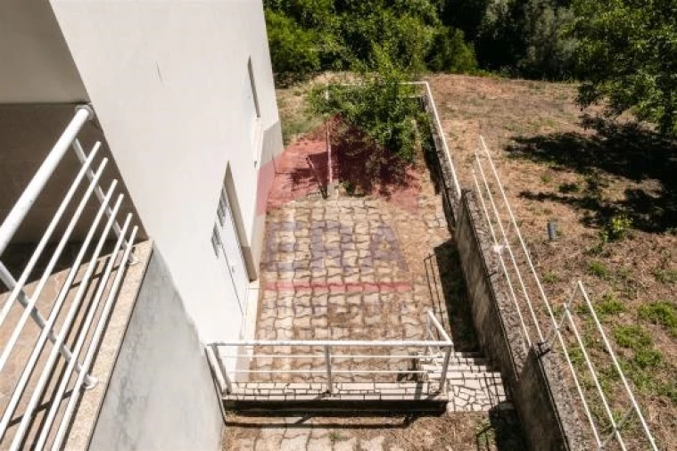 Moradia T0 para Venda em Manteigas (Santa Maria) Foto 28