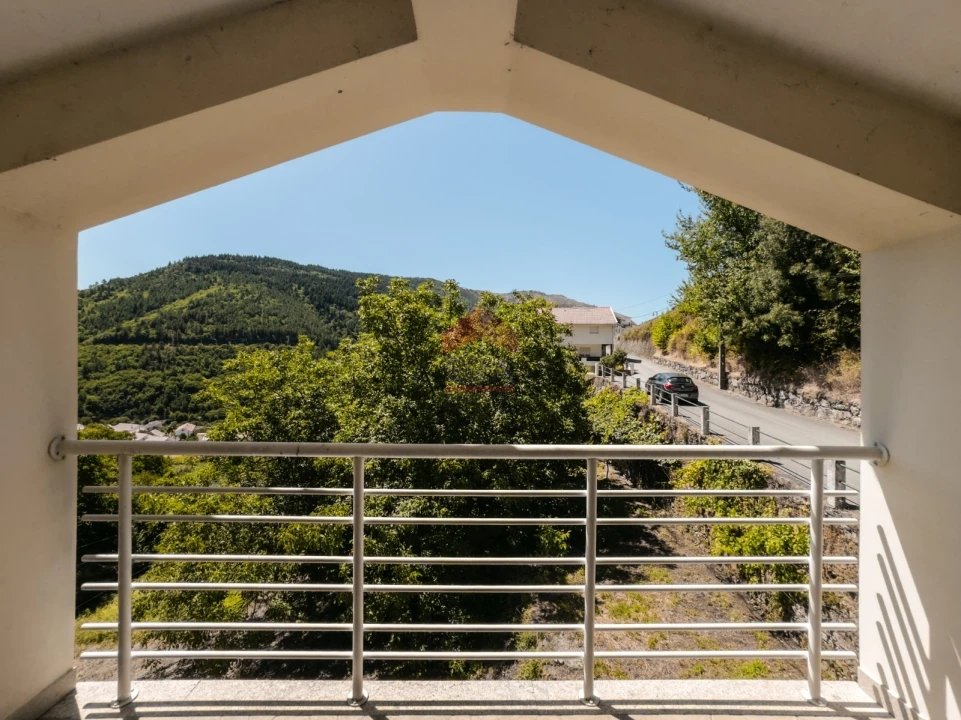 Moradia T0 para Venda em Manteigas (Santa Maria) Foto 17