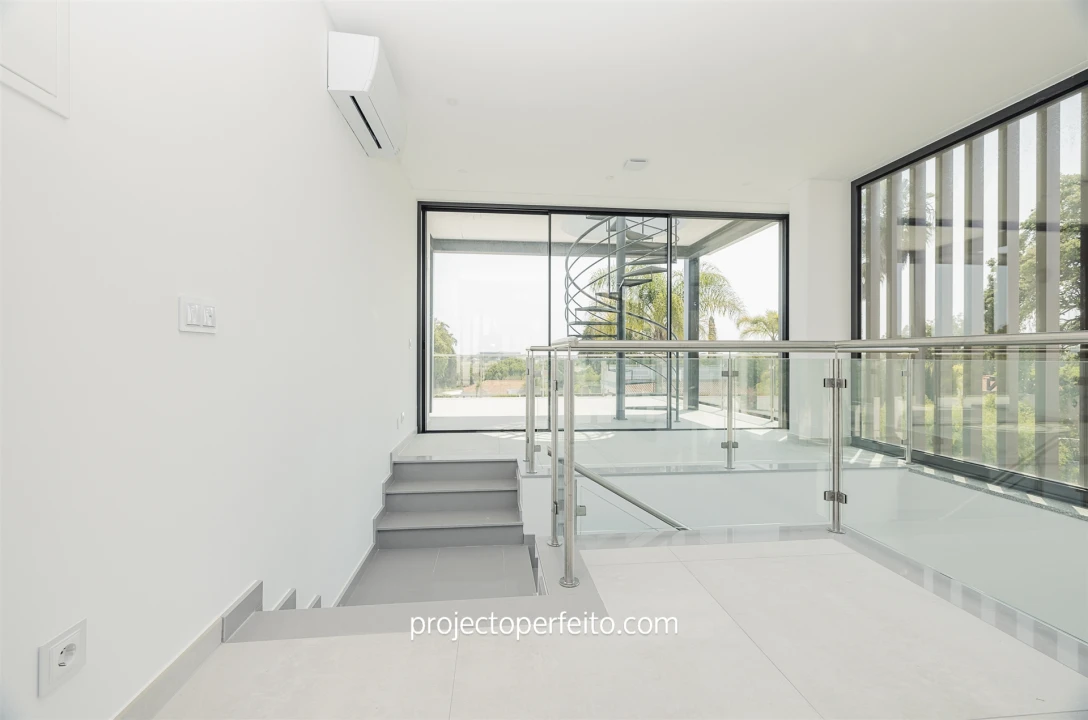 Moradia T4 para Venda em Albufeira e Olhos de Água Foto 20