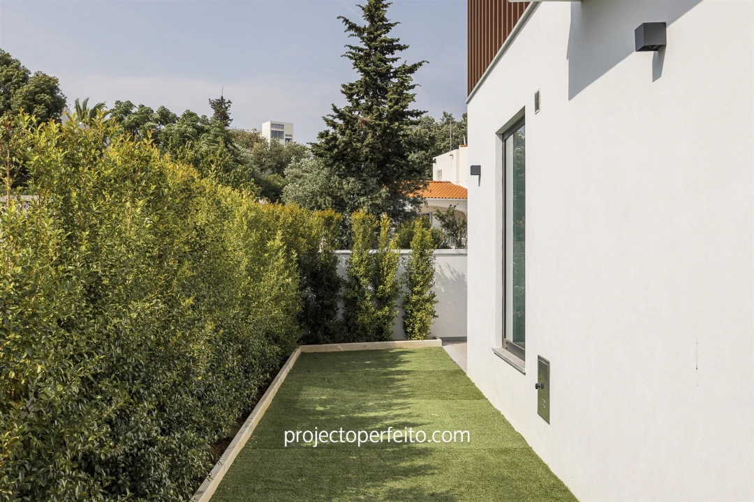 Moradia T4 para Venda em Albufeira e Olhos de Água Foto 11