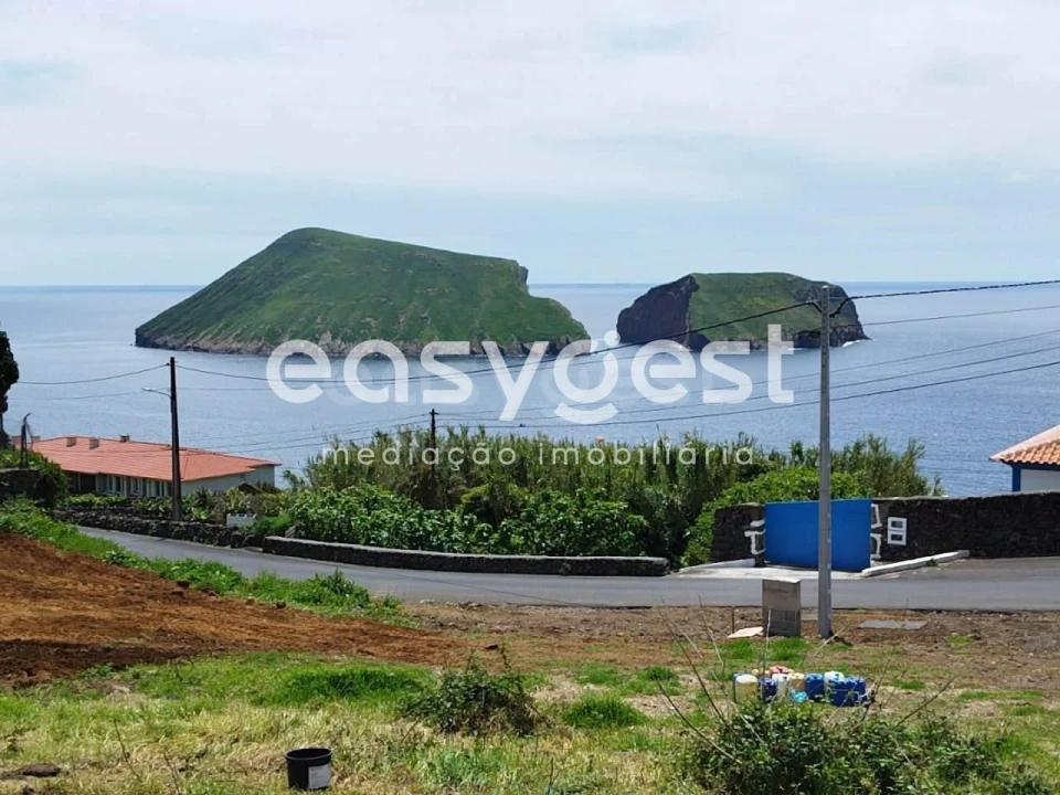 Terreno para Venda em Feteira Foto 2