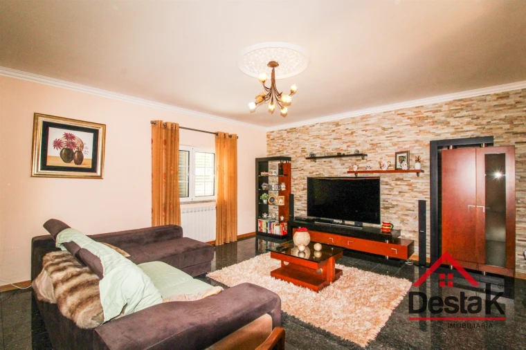 Moradia T5 para Venda em São Pedro do Sul, Várzea e Baiões Foto 3