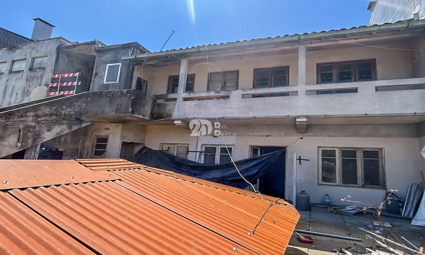 Prédio para Venda em Antas e Abade de Vermoim Foto 1