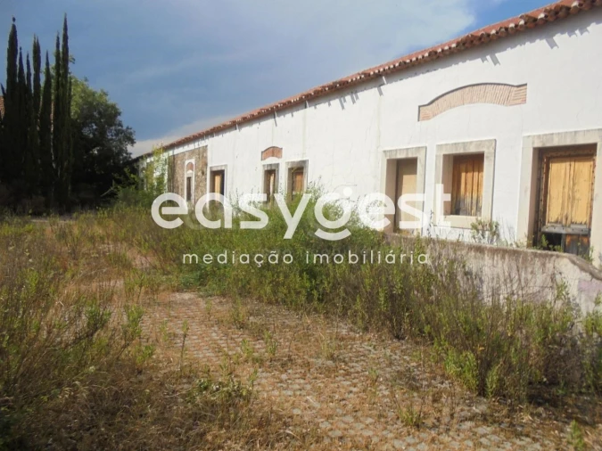 Moradia T6 para Venda em Santa Margarida da Coutada Foto 6