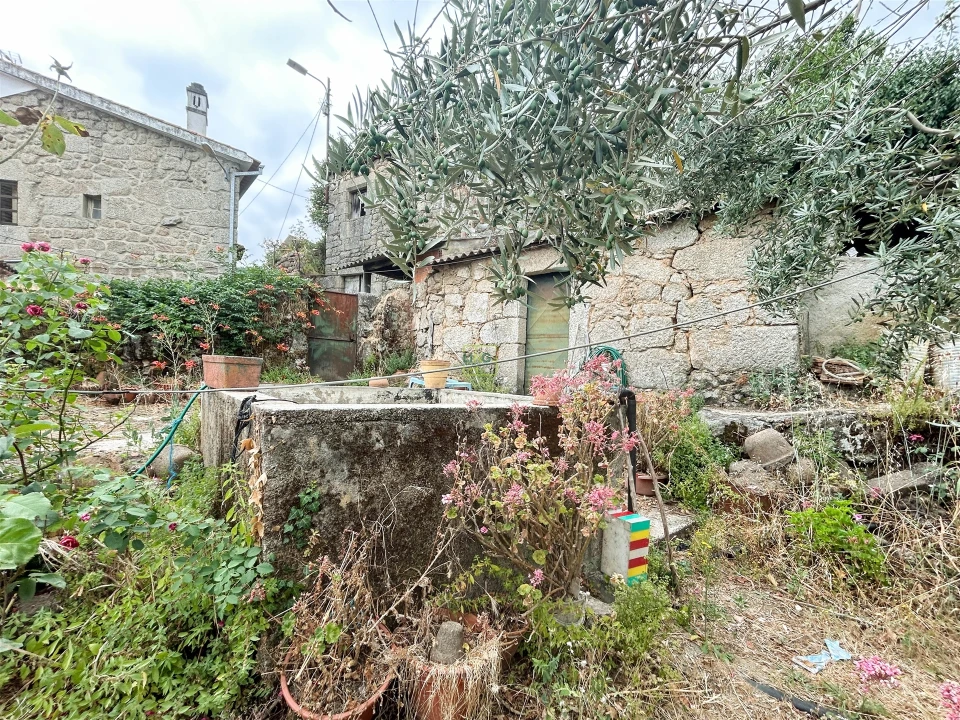 Moradia T5 para Venda em Alpedrinha Foto 89