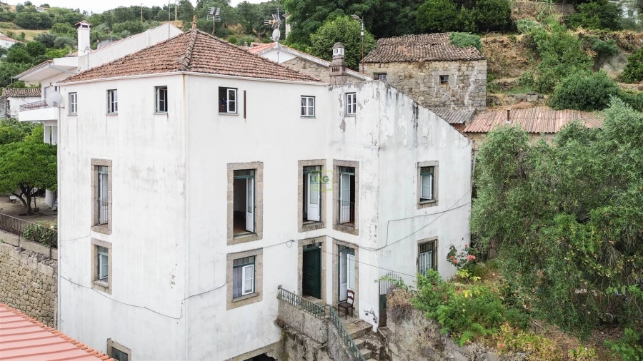 Moradia T5 para Venda em Alpedrinha