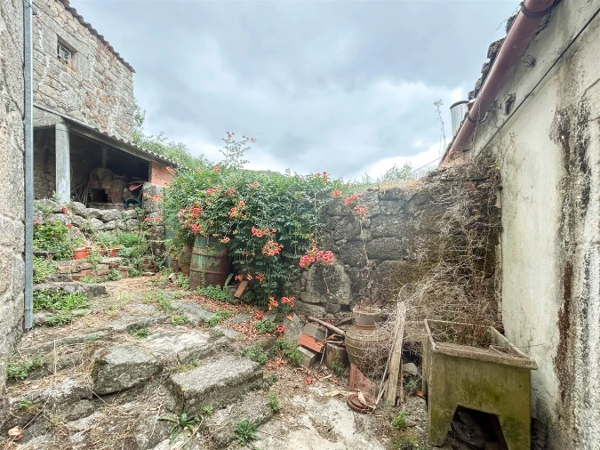 Moradia T5 para Venda em Alpedrinha Foto 99